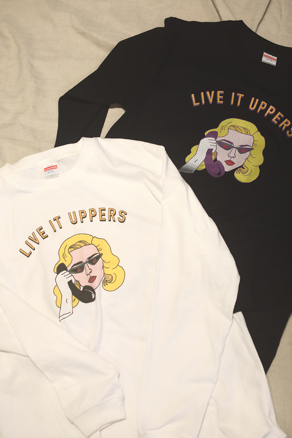 LIVE IT UPPERS TELEPHONE LONG SLEEVE TEE